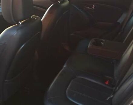 Серый Хендай их35, объемом двигателя 2 л и пробегом 248 тыс. км за 13200 $, фото 14 на Automoto.ua