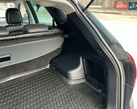 Серый Хендай их35, объемом двигателя 2 л и пробегом 200 тыс. км за 12900 $, фото 90 на Automoto.ua