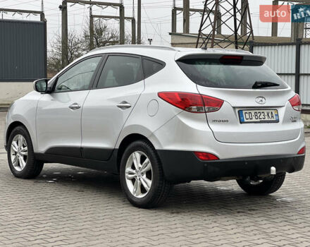 Серый Хендай их35, объемом двигателя 2 л и пробегом 240 тыс. км за 11500 $, фото 22 на Automoto.ua