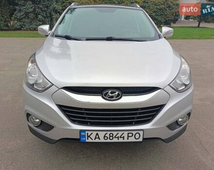 Серый Хендай их35, объемом двигателя 2 л и пробегом 230 тыс. км за 11500 $, фото 12 на Automoto.ua