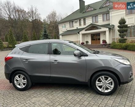 Серый Хендай их35, объемом двигателя 2 л и пробегом 107 тыс. км за 15900 $, фото 8 на Automoto.ua