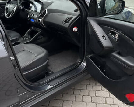 Серый Хендай их35, объемом двигателя 2 л и пробегом 245 тыс. км за 13500 $, фото 38 на Automoto.ua