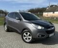 Серый Хендай их35, объемом двигателя 2.4 л и пробегом 220 тыс. км за 11750 $, фото 1 на Automoto.ua