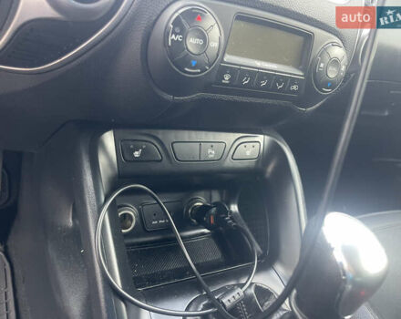 Хендай их35 2011 в Киеве на Automoto.ua Серый Хендай их35, объемом двигателя 1.69 л и пробегом 200 тыс. км за 11100 $, фото 3 на Automoto.ua