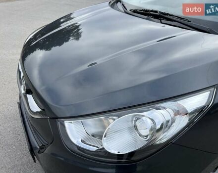 Серый Хендай их35, объемом двигателя 2 л и пробегом 200 тыс. км за 12900 $, фото 47 на Automoto.ua