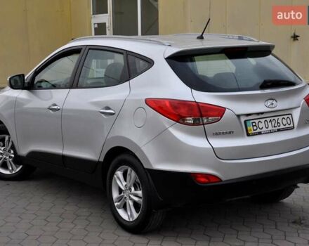 Серый Хендай их35, объемом двигателя 2 л и пробегом 267 тыс. км за 8999 $, фото 40 на Automoto.ua