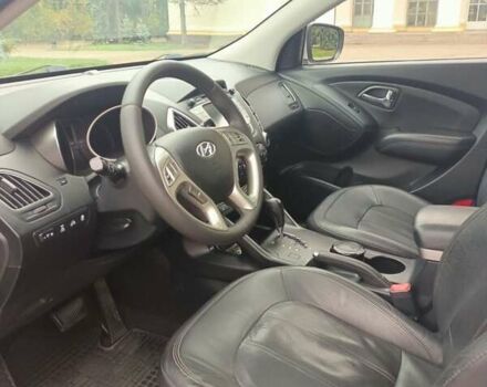 Серый Хендай их35, объемом двигателя 2 л и пробегом 230 тыс. км за 11500 $, фото 28 на Automoto.ua