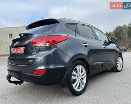 Серый Хендай их35, объемом двигателя 2 л и пробегом 200 тыс. км за 12900 $, фото 27 на Automoto.ua