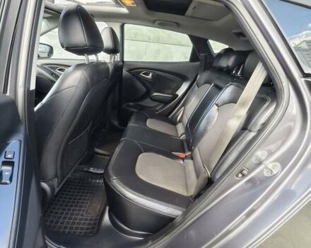 Серый Хендай их35, объемом двигателя 2 л и пробегом 187 тыс. км за 12900 $, фото 38 на Automoto.ua