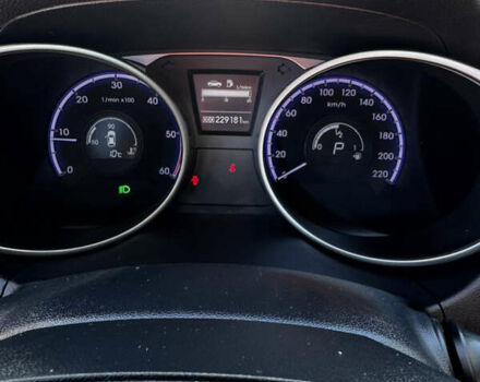 Серый Хендай их35, объемом двигателя 2 л и пробегом 229 тыс. км за 13500 $, фото 29 на Automoto.ua