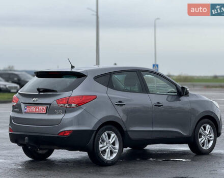 Сірий Хендай іх35, об'ємом двигуна 1.7 л та пробігом 235 тис. км за 11499 $, фото 6 на Automoto.ua
