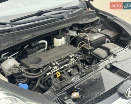 Серый Хендай их35, объемом двигателя 2 л и пробегом 170 тыс. км за 11700 $, фото 54 на Automoto.ua