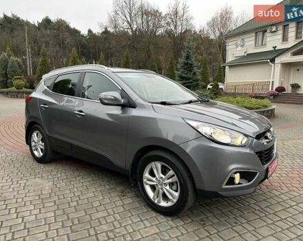 Серый Хендай их35, объемом двигателя 2 л и пробегом 107 тыс. км за 15900 $, фото 7 на Automoto.ua