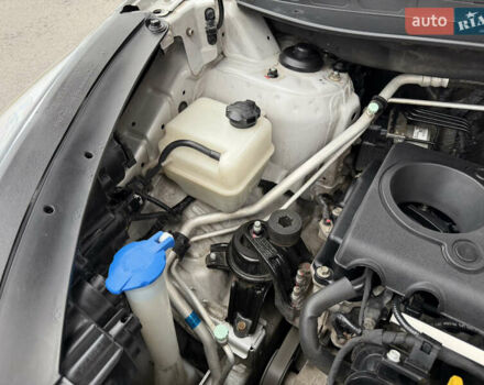 Сірий Хендай іх35, об'ємом двигуна 2 л та пробігом 132 тис. км за 11999 $, фото 41 на Automoto.ua