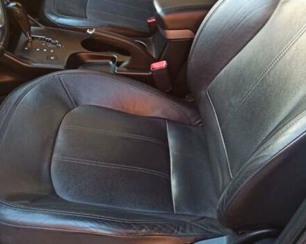 Серый Хендай их35, объемом двигателя 2 л и пробегом 248 тыс. км за 13200 $, фото 17 на Automoto.ua