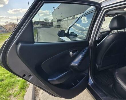 Серый Хендай их35, объемом двигателя 2 л и пробегом 187 тыс. км за 12900 $, фото 39 на Automoto.ua