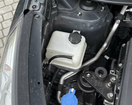 Серый Хендай их35, объемом двигателя 2 л и пробегом 245 тыс. км за 13500 $, фото 47 на Automoto.ua