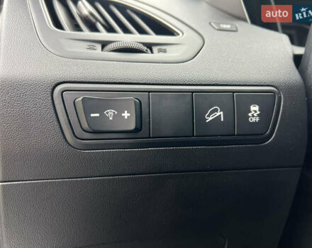 Серый Хендай их35, объемом двигателя 2 л и пробегом 240 тыс. км за 11500 $, фото 31 на Automoto.ua