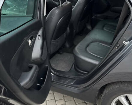 Серый Хендай их35, объемом двигателя 2 л и пробегом 245 тыс. км за 13500 $, фото 28 на Automoto.ua