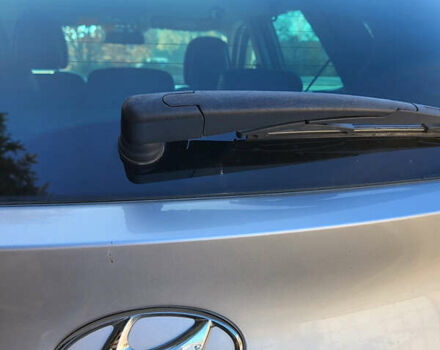 Серый Хендай их35, объемом двигателя 2 л и пробегом 264 тыс. км за 11700 $, фото 9 на Automoto.ua