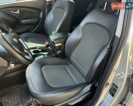 Сірий Хендай іх35, об'ємом двигуна 2 л та пробігом 307 тис. км за 11000 $, фото 11 на Automoto.ua