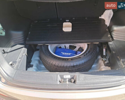 Хендай их35 2011 в Полтаве на Automoto.ua Серый Хендай их35, объемом двигателя 0 л и пробегом 189 тыс. км за 15000 $, фото 10 на Automoto.ua