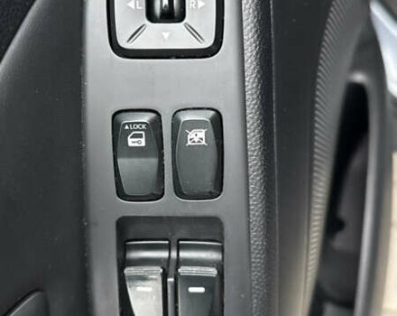 Серый Хендай их35, объемом двигателя 2 л и пробегом 245 тыс. км за 13500 $, фото 49 на Automoto.ua