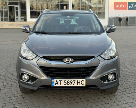 Сірий Хендай іх35, об'ємом двигуна 2 л та пробігом 262 тис. км за 13400 $, фото 1 на Automoto.ua