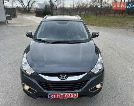 Серый Хендай их35, объемом двигателя 2 л и пробегом 200 тыс. км за 12900 $, фото 34 на Automoto.ua