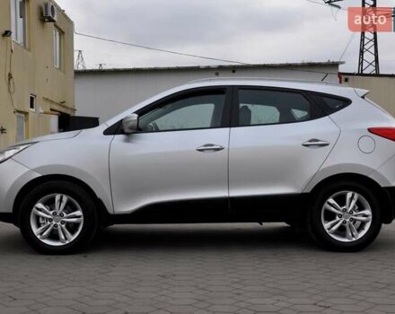 Серый Хендай их35, объемом двигателя 2 л и пробегом 267 тыс. км за 8999 $, фото 14 на Automoto.ua