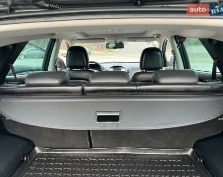 Серый Хендай их35, объемом двигателя 2 л и пробегом 200 тыс. км за 12900 $, фото 92 на Automoto.ua