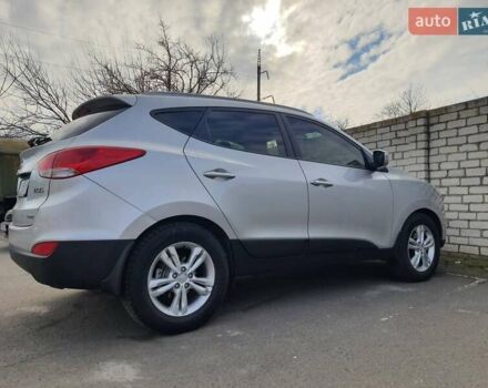 Хендай их35 2011 в Одессе на Automoto.ua Серый Хендай их35, объемом двигателя 2 л и пробегом 130 тыс. км за 12000 $, фото 11 на Automoto.ua