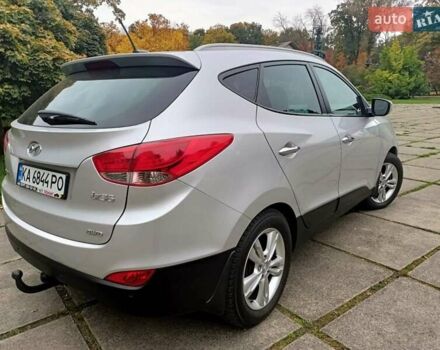 Серый Хендай их35, объемом двигателя 2 л и пробегом 230 тыс. км за 11500 $, фото 8 на Automoto.ua