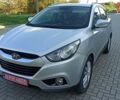 Серый Хендай их35, объемом двигателя 2 л и пробегом 215 тыс. км за 10850 $, фото 1 на Automoto.ua