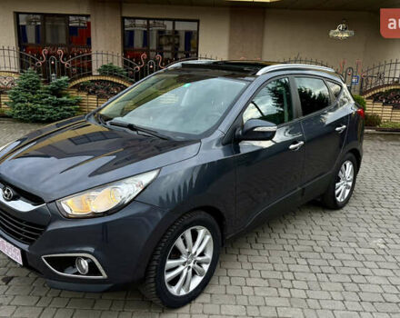 Серый Хендай их35, объемом двигателя 2 л и пробегом 245 тыс. км за 13500 $, фото 4 на Automoto.ua