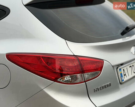 Сірий Хендай іх35, об'ємом двигуна 2 л та пробігом 132 тис. км за 11999 $, фото 13 на Automoto.ua
