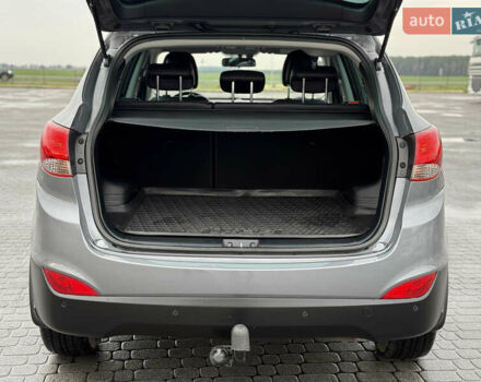 Сірий Хендай іх35, об'ємом двигуна 1.7 л та пробігом 235 тис. км за 11499 $, фото 22 на Automoto.ua