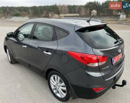 Серый Хендай их35, объемом двигателя 2 л и пробегом 200 тыс. км за 12900 $, фото 20 на Automoto.ua