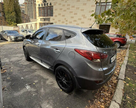 Хендай их35 2011 в Киеве на Automoto.ua Серый Хендай их35, объемом двигателя 2 л и пробегом 240 тыс. км за 11500 $, фото 5 на Automoto.ua