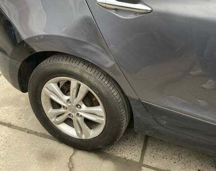 Серый Хендай их35, объемом двигателя 2 л и пробегом 90 тыс. км за 8000 $, фото 11 на Automoto.ua