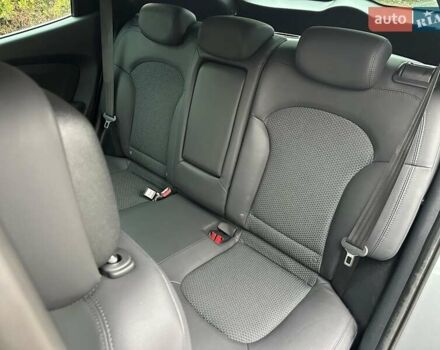 Серый Хендай их35, объемом двигателя 2 л и пробегом 107 тыс. км за 15900 $, фото 35 на Automoto.ua