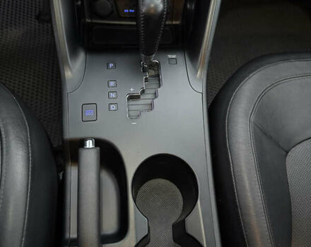 Сірий Хендай іх35, об'ємом двигуна 2 л та пробігом 262 тис. км за 13400 $, фото 18 на Automoto.ua