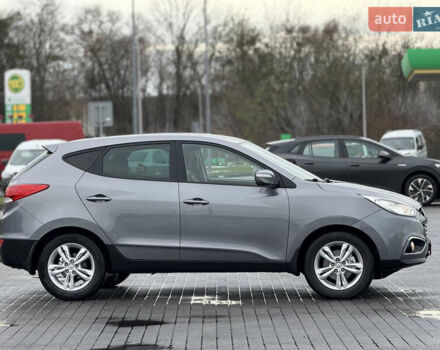 Сірий Хендай іх35, об'ємом двигуна 1.7 л та пробігом 235 тис. км за 11499 $, фото 8 на Automoto.ua