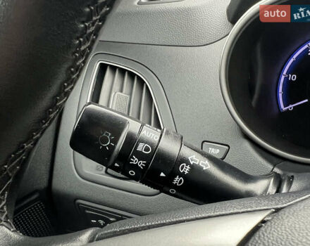 Серый Хендай их35, объемом двигателя 2 л и пробегом 240 тыс. км за 11500 $, фото 39 на Automoto.ua