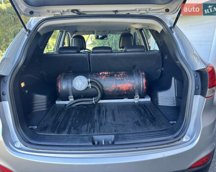 Сірий Хендай іх35, об'ємом двигуна 2 л та пробігом 194 тис. км за 11490 $, фото 11 на Automoto.ua