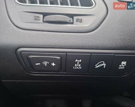 Серый Хендай их35, объемом двигателя 2 л и пробегом 193 тыс. км за 10999 $, фото 25 на Automoto.ua