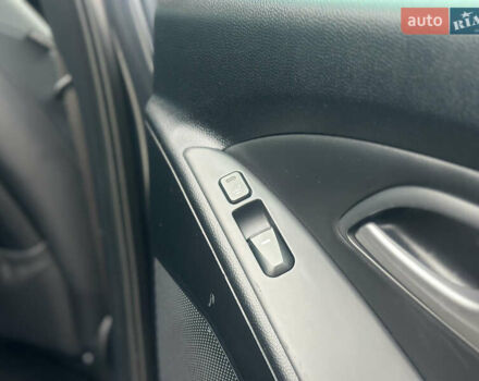 Серый Хендай их35, объемом двигателя 2 л и пробегом 170 тыс. км за 11700 $, фото 29 на Automoto.ua