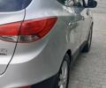 Сірий Хендай іх35, об'ємом двигуна 2 л та пробігом 178 тис. км за 13800 $, фото 1 на Automoto.ua