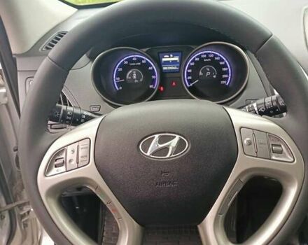 Серый Хендай их35, объемом двигателя 2 л и пробегом 230 тыс. км за 11500 $, фото 29 на Automoto.ua