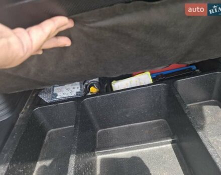 Серый Хендай их35, объемом двигателя 2 л и пробегом 193 тыс. км за 10999 $, фото 19 на Automoto.ua